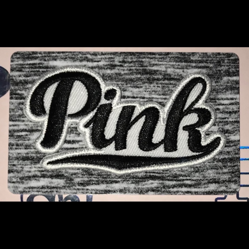 🖤🤍VS PINK COLLECTABLE CARD WITH PATCH🤍🖤